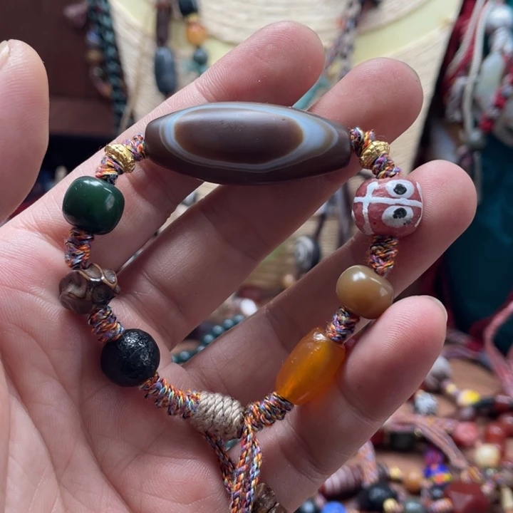 玛瑙/玉髓颈饰未镶嵌