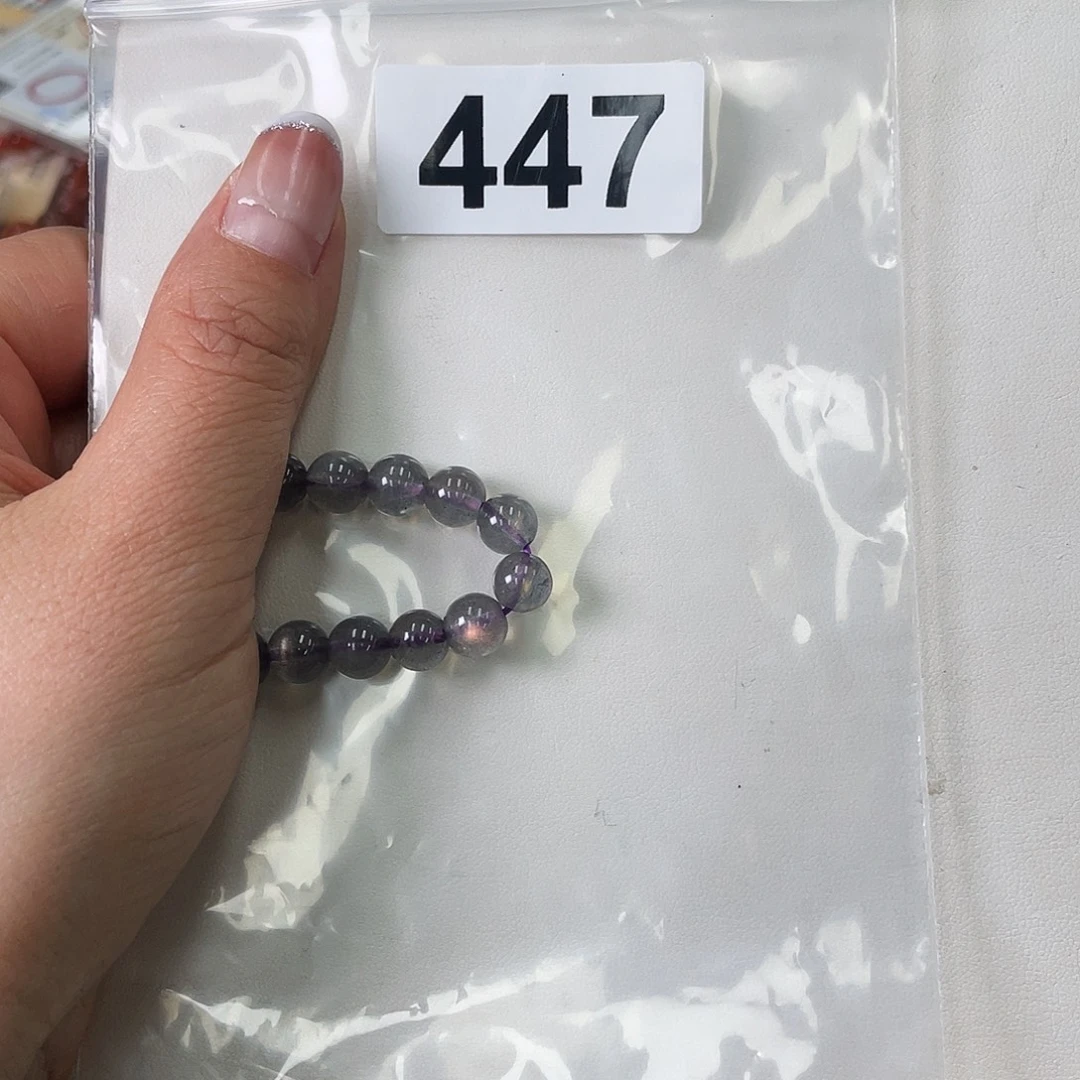 丁***甲手串水晶未镶嵌手串447。