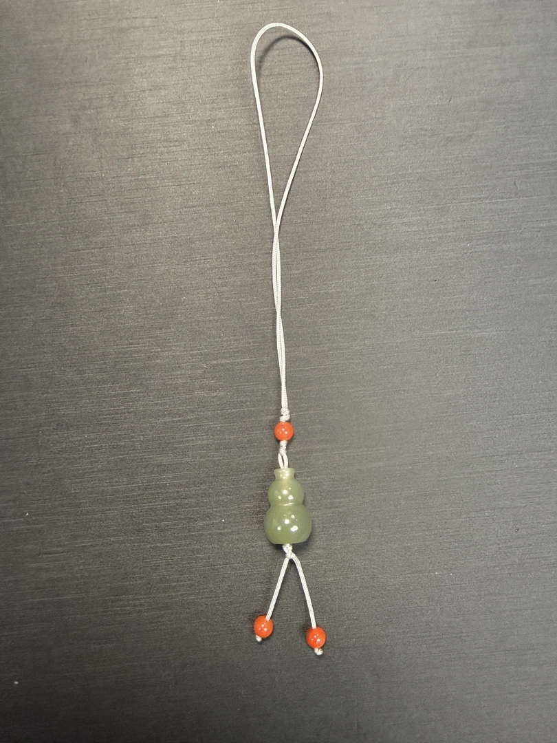 碧玉小葫芦手机挂件