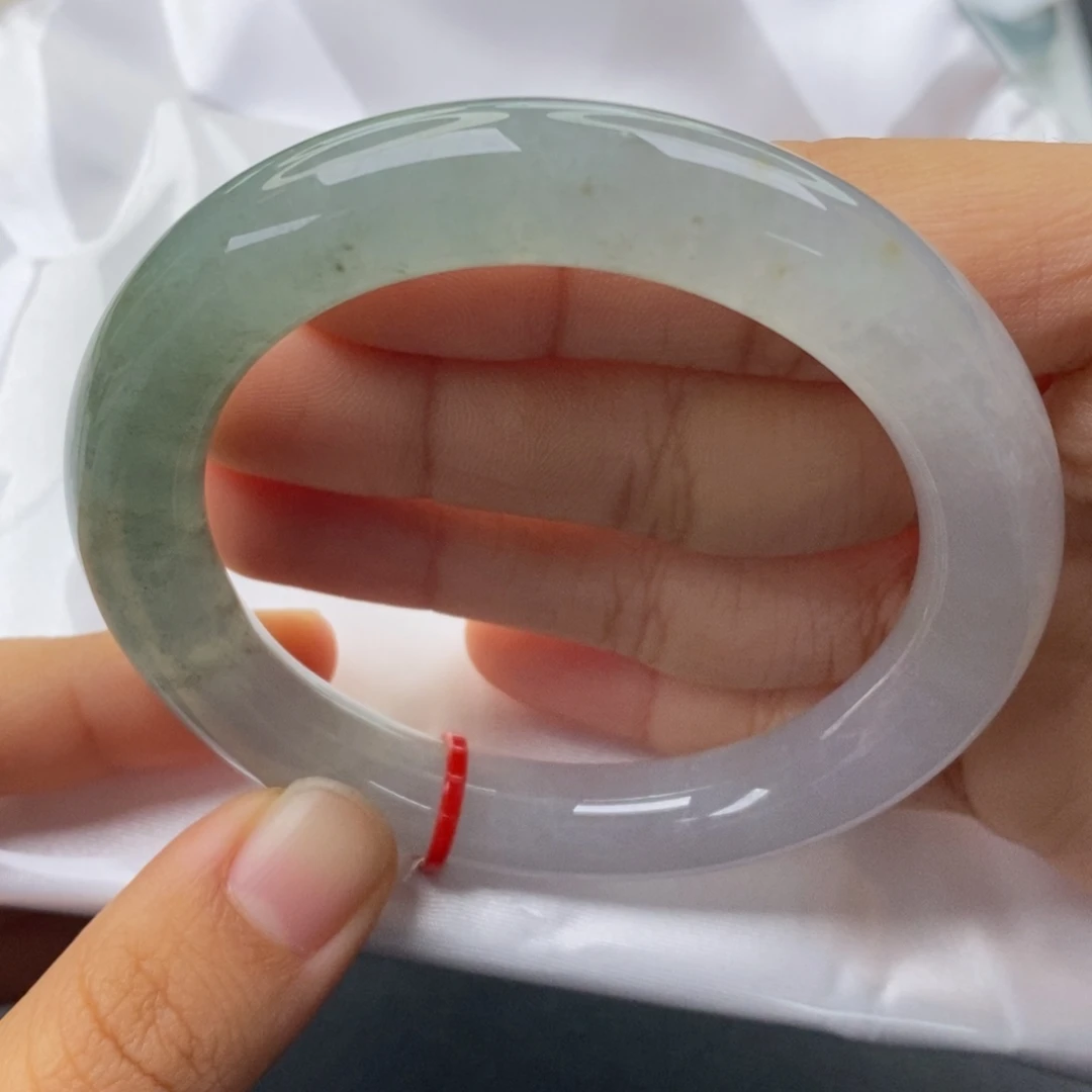 翡翠未镶嵌手镯（圆镯）55圈