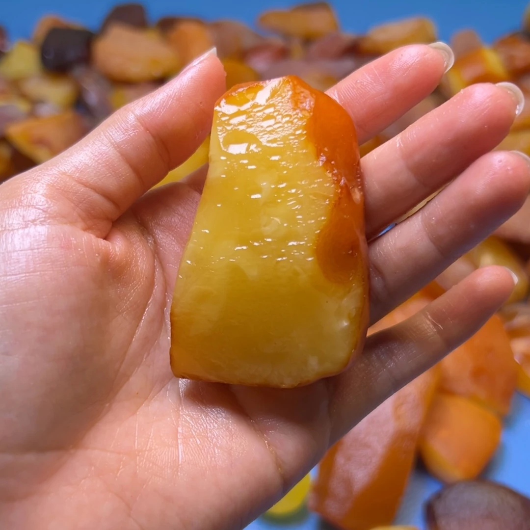 狗***花未镶嵌定制琥珀琥珀蜜蜡