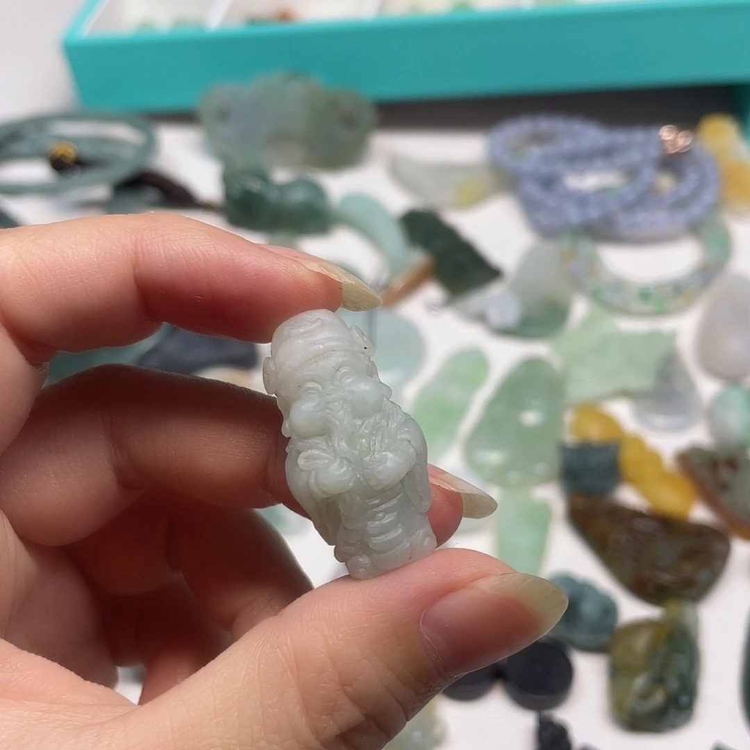 未镶嵌定制翡翠翡翠