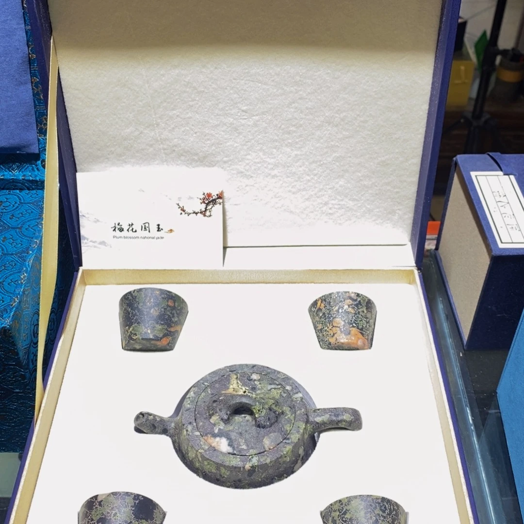 梅花玉精美梅花汉铎套盒