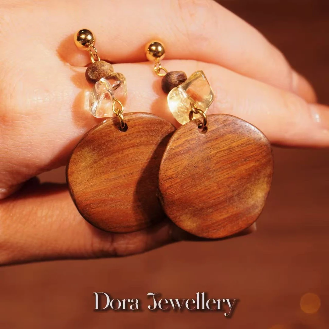 朵拉珠宝  3861 檀木耳饰 多样性发其一