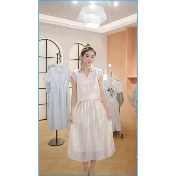 【赠送运费险】L8972 2025年夏季新款气质上衣小衫+中长款半身裙