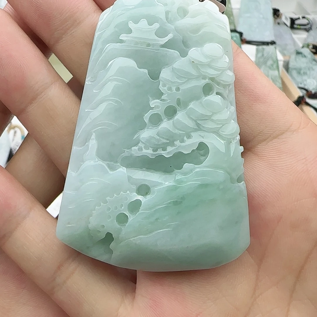 翡翠未镶嵌颈饰翡翠