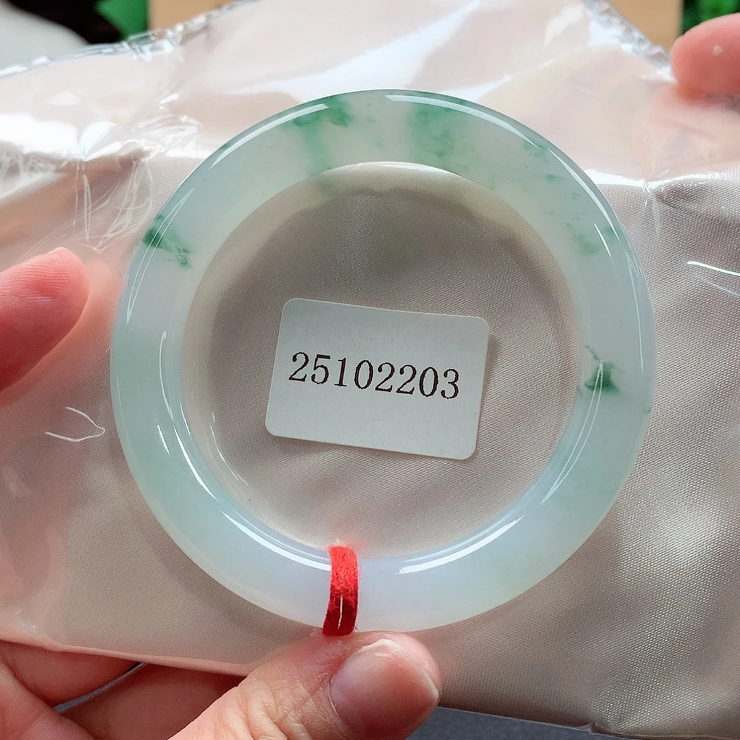 未镶嵌手镯（圆镯）翡翠87号，缅甸天然A货翡翠手镯