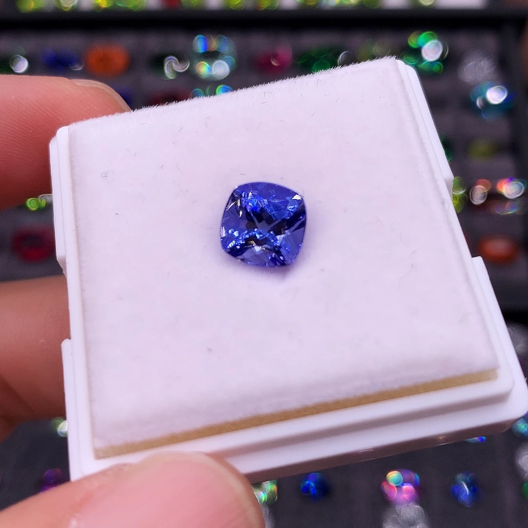 坦桑石珠宝半成品未镶嵌