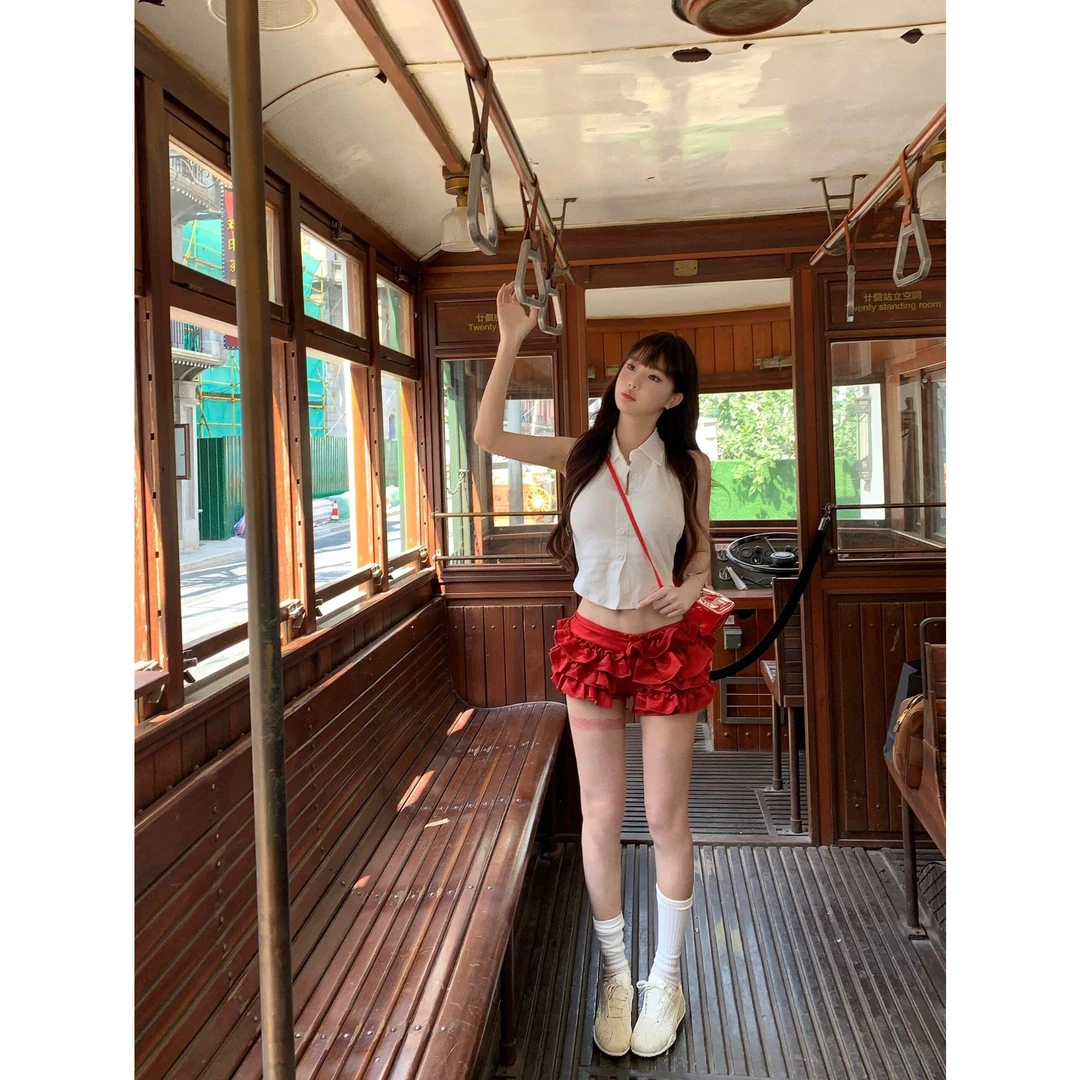 韩系甜美少女2025早秋新款chic翻领收腰背心上衣配荷叶边裙裤套装