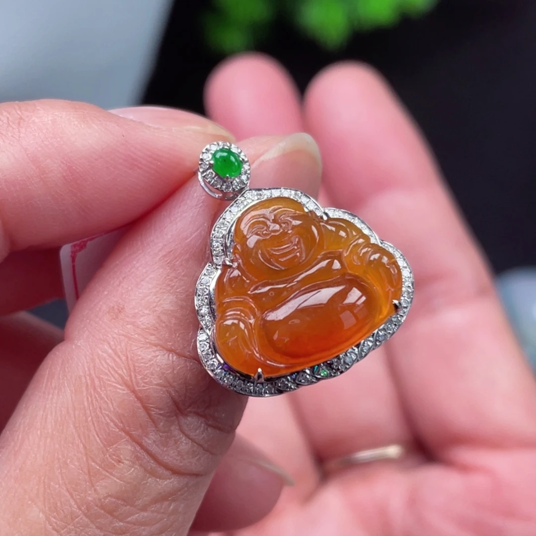 颈饰18K金镶嵌翡翠佛公