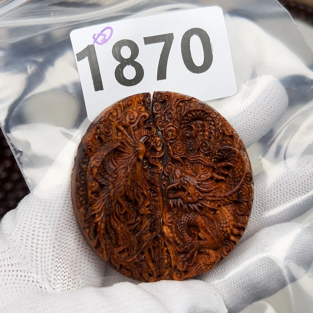 贡木其他一对龙凤牌