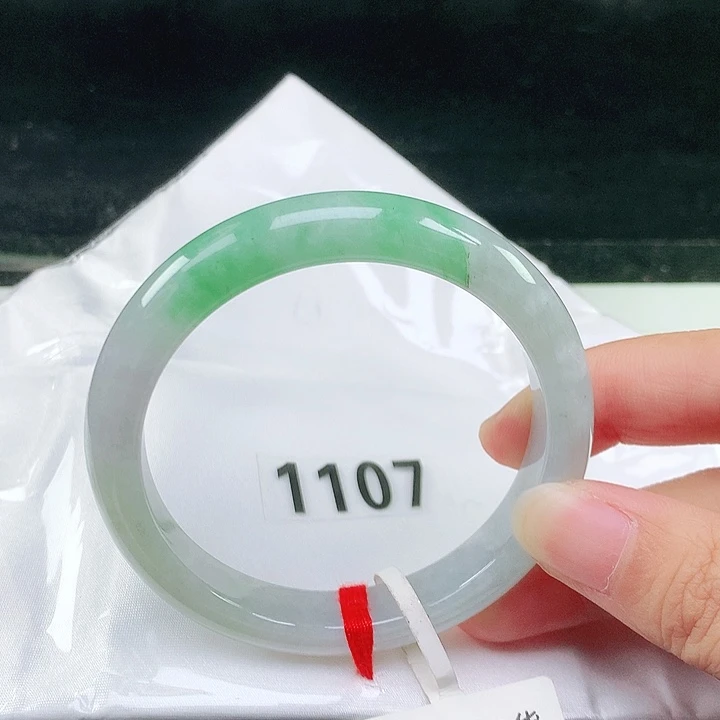 未镶嵌手镯翡翠翡翠手镯