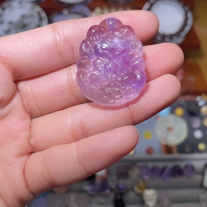 琥珀颈饰未镶嵌莱****丝