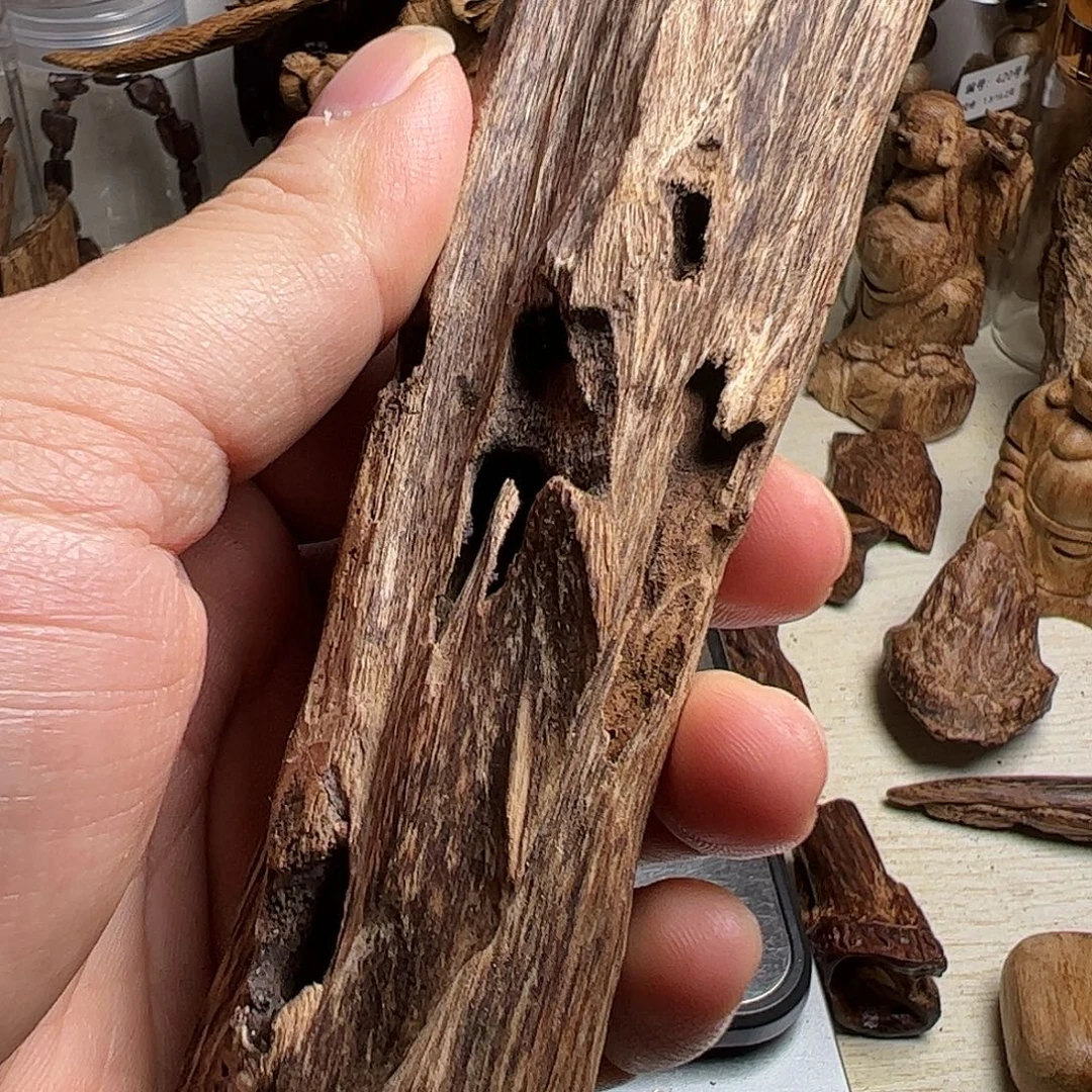 沉香沉香碎屑柬埔寨沉香虫漏69克