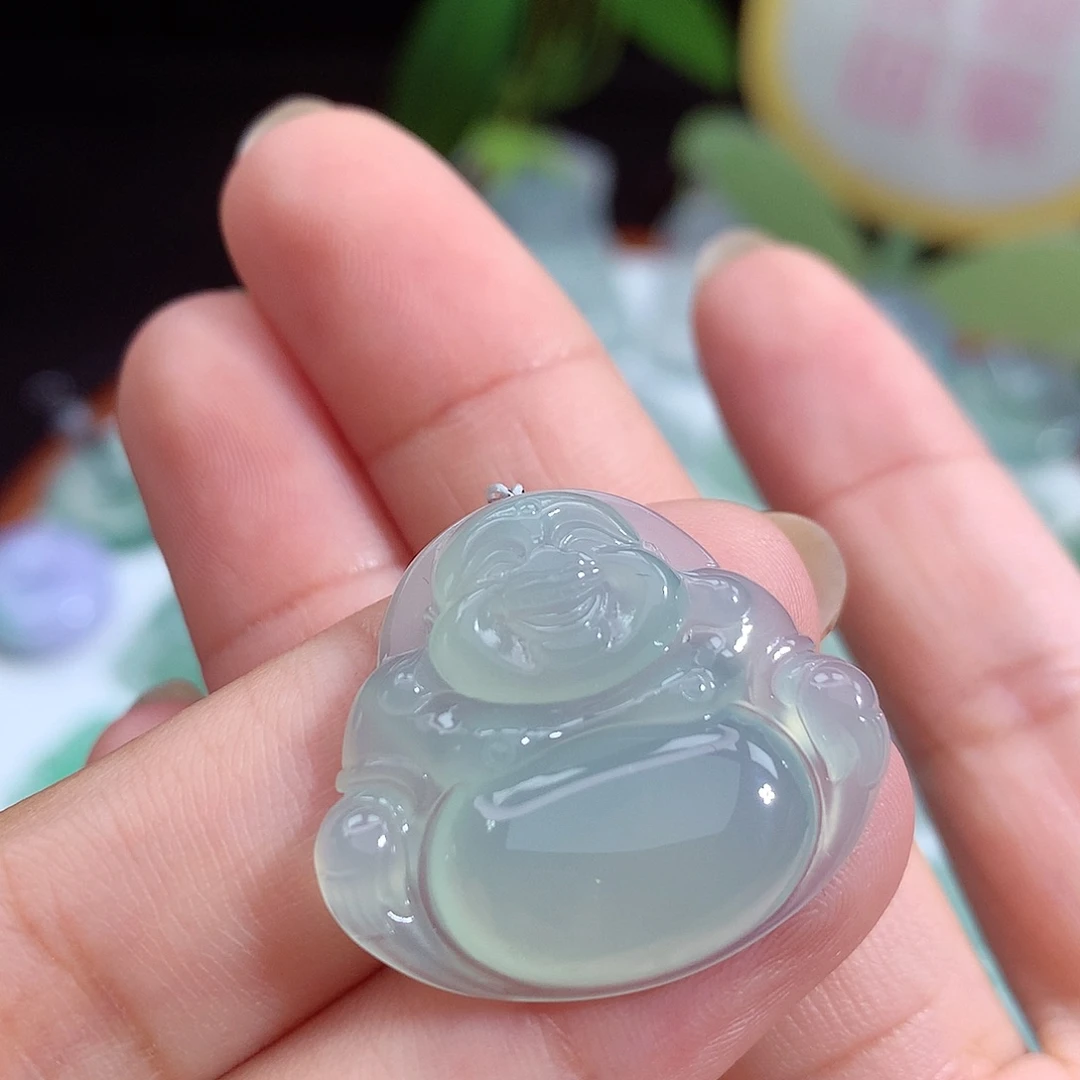 翡翠未镶嵌颈饰佛公