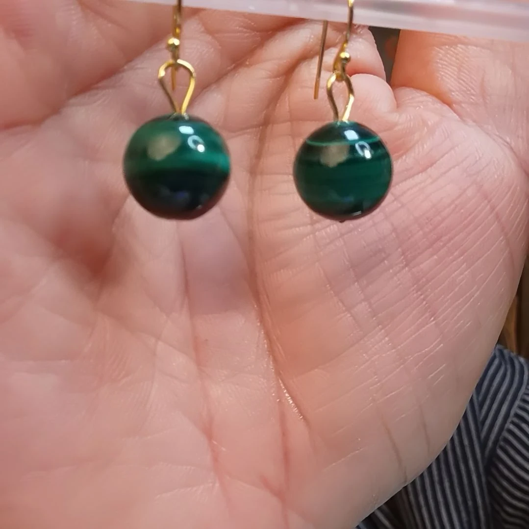 孔雀石颈饰未镶嵌