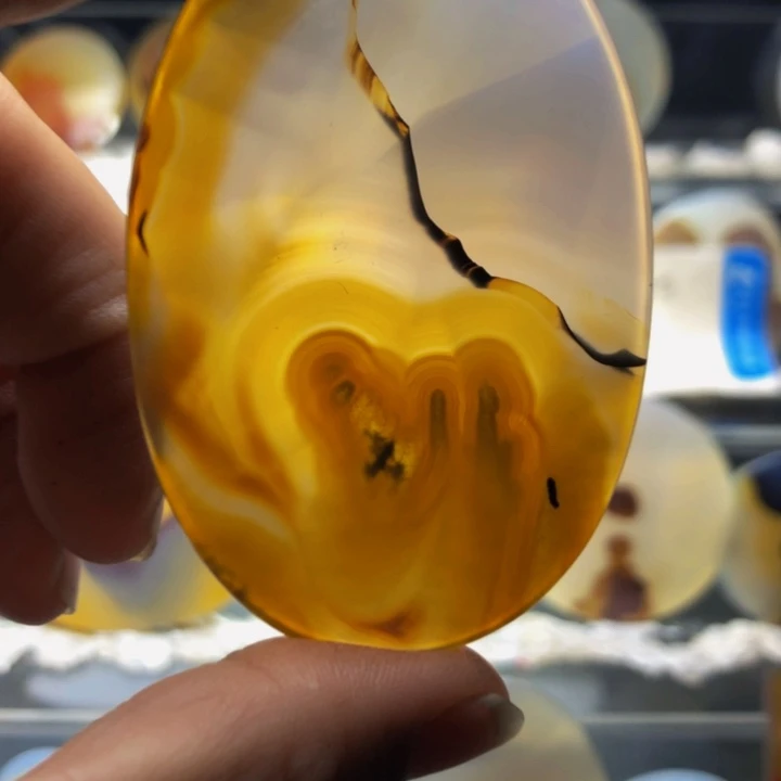 合金玛瑙/玉髓珠宝奇石39