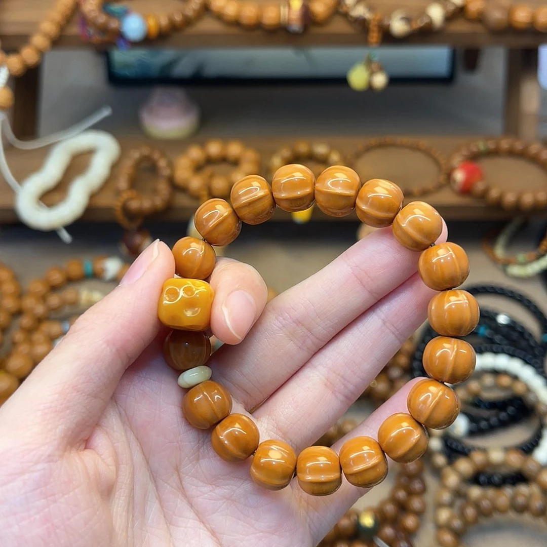 猴头核桃手串一****搭配奶酪