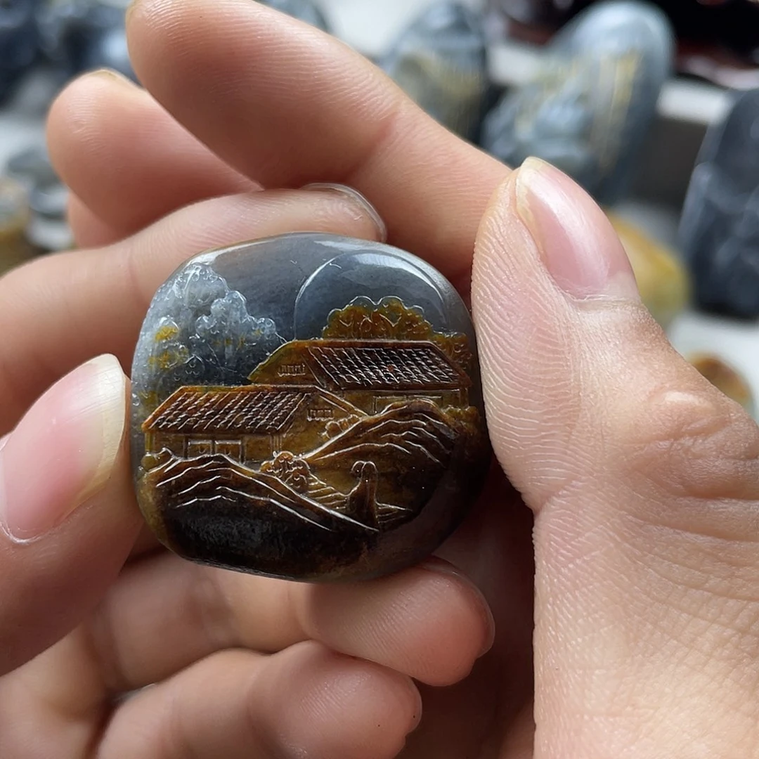 和田玉未镶嵌颈饰四*哥