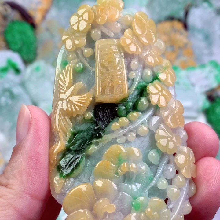 吊坠(不含链)未镶嵌翡翠