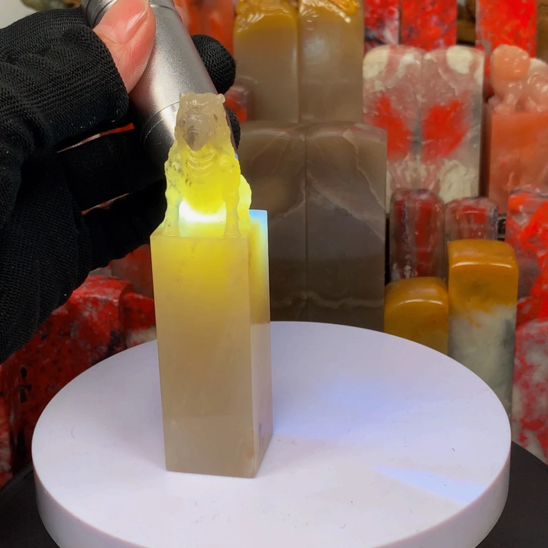 昌化石结晶玻璃冻印章