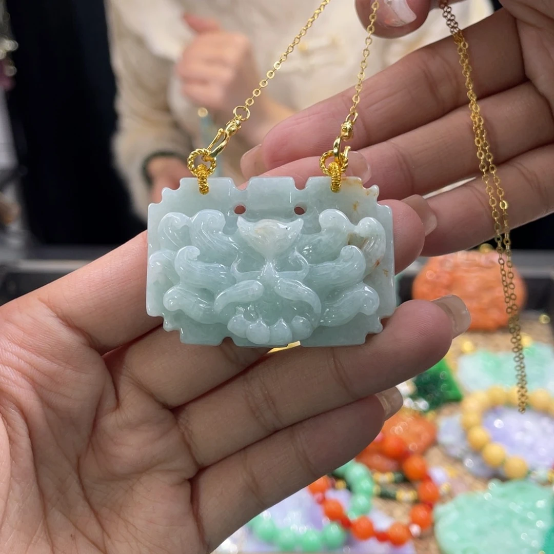 翡翠颈饰未镶嵌代编织