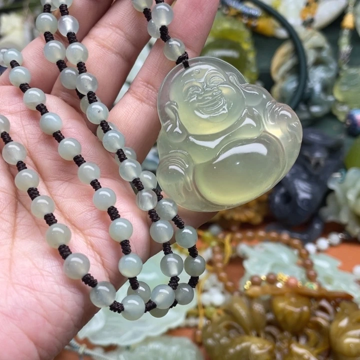 蛇纹石玉吊坠合金