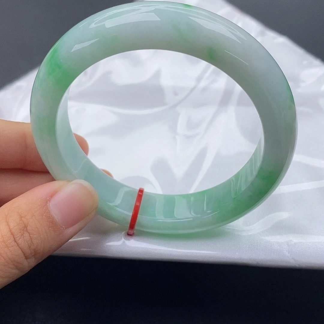 翡翠未镶嵌手镯5657正圈