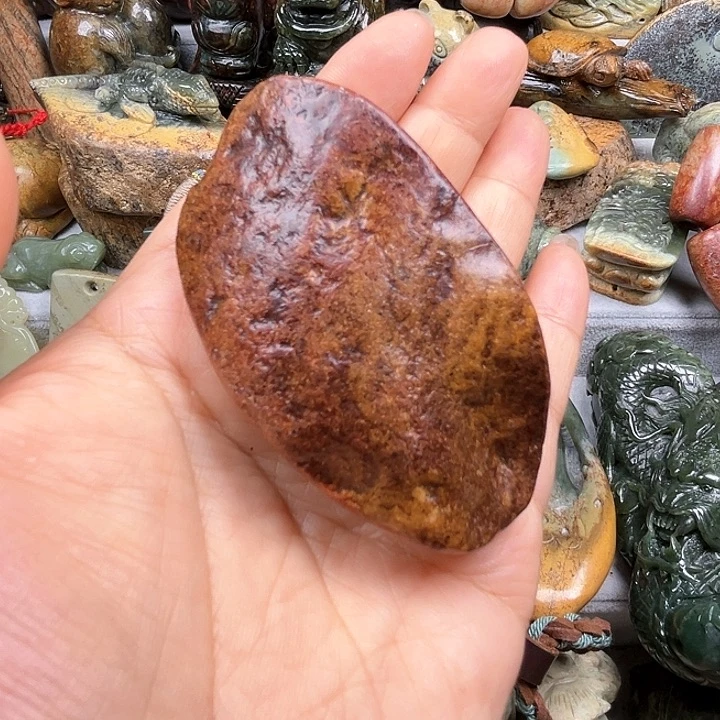 岫岩河磨玉（透闪石质玉）未镶嵌把件诸****。