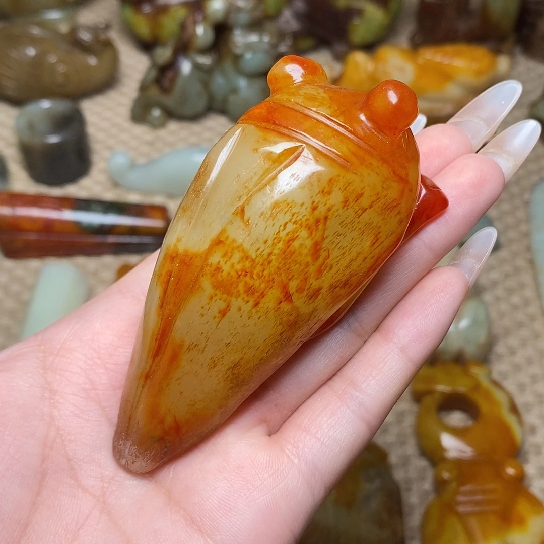 未镶嵌蛇纹石玉颈饰