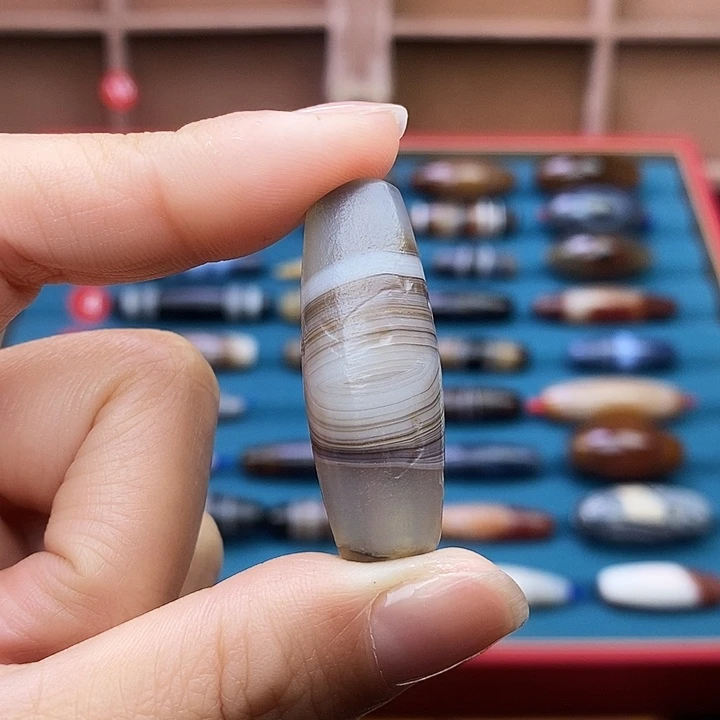 浅***止玛瑙/玉髓未镶嵌颈饰