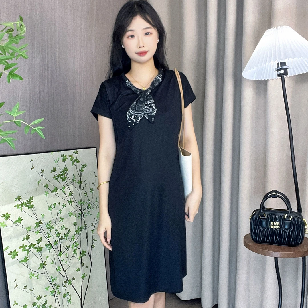 夏款圆领设计感时尚百搭连衣裙显瘦上衣女