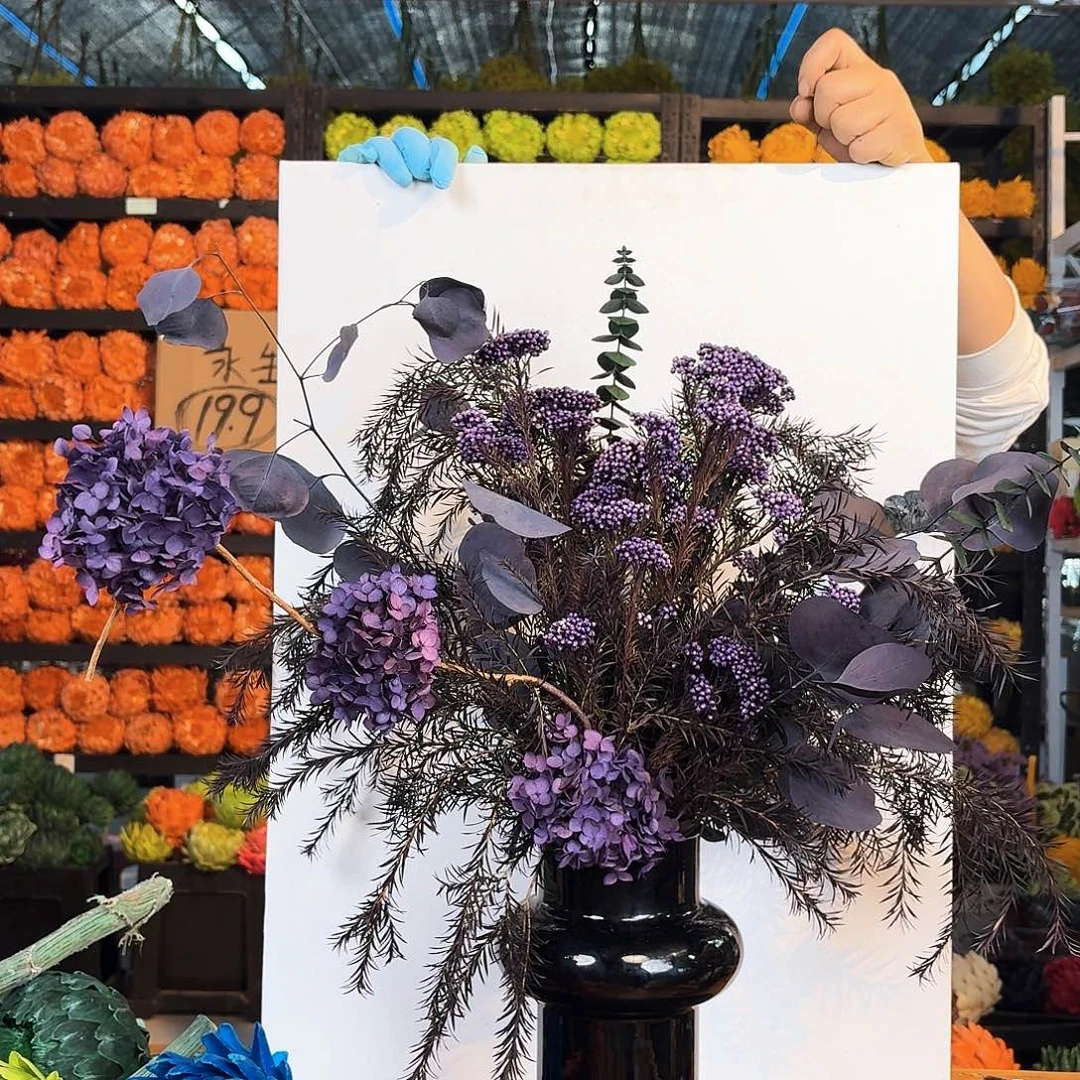 完全开放紫色花束（不含花瓶）