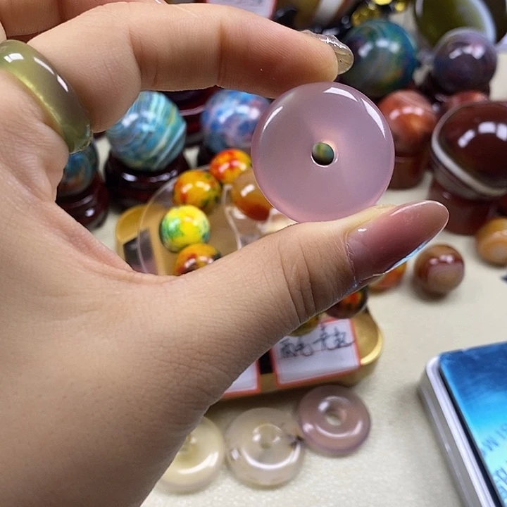 未镶嵌颈饰玛瑙/玉髓