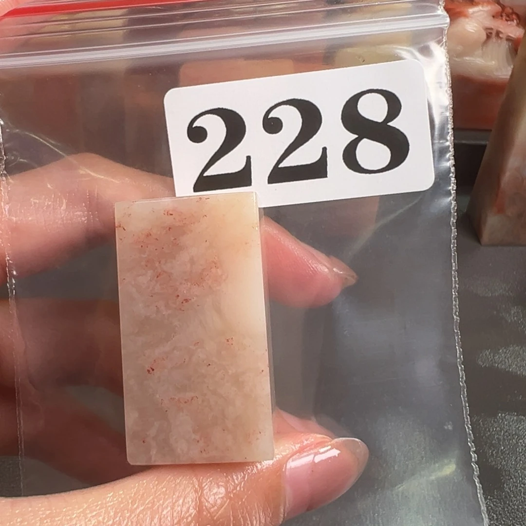 老挝石印石白****生老挝石
