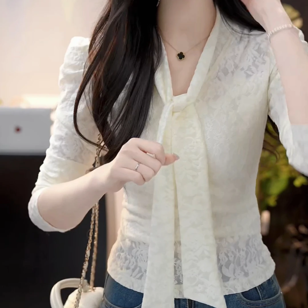 【蝶恋花溪】2025法式气质长袖蕾丝蝴蝶结衬衫上衣女LK2501393