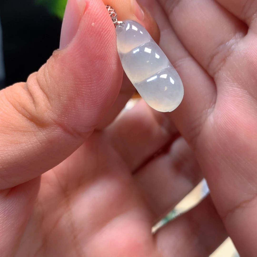 颈饰18K金镶嵌翡翠
