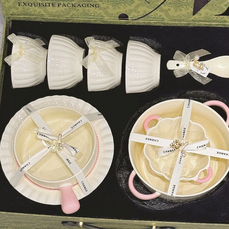 奶油风碗盘餐具新婚订婚乔迁之喜礼物2025新款家用高颜值餐具套装