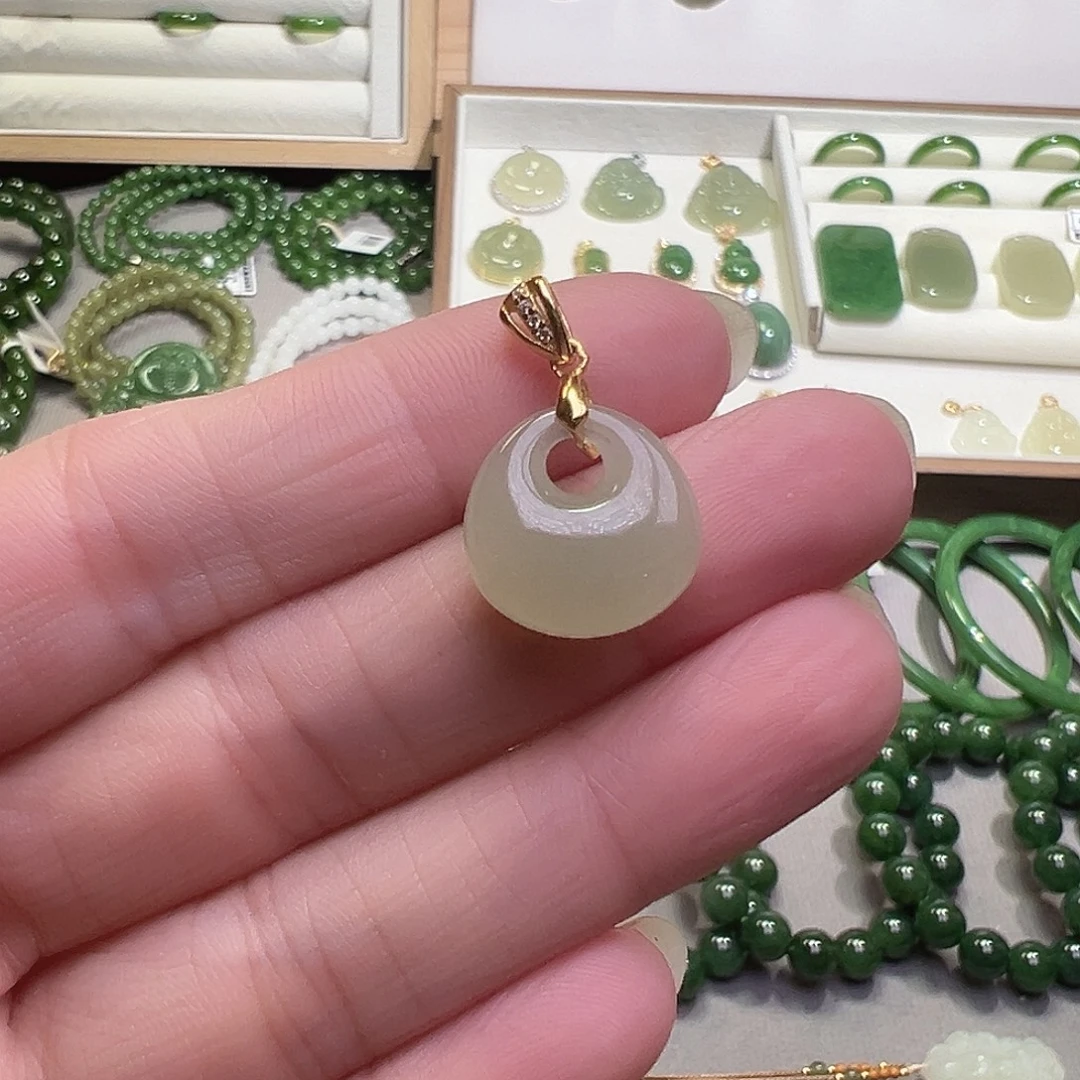 和田玉银S925镀金镶嵌颈饰