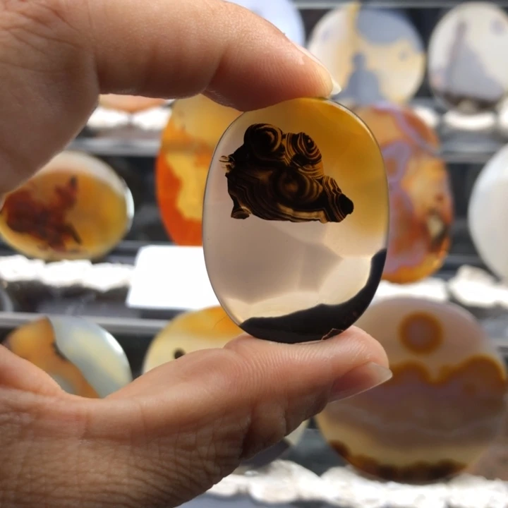 合金玛瑙/玉髓珠宝奇石061