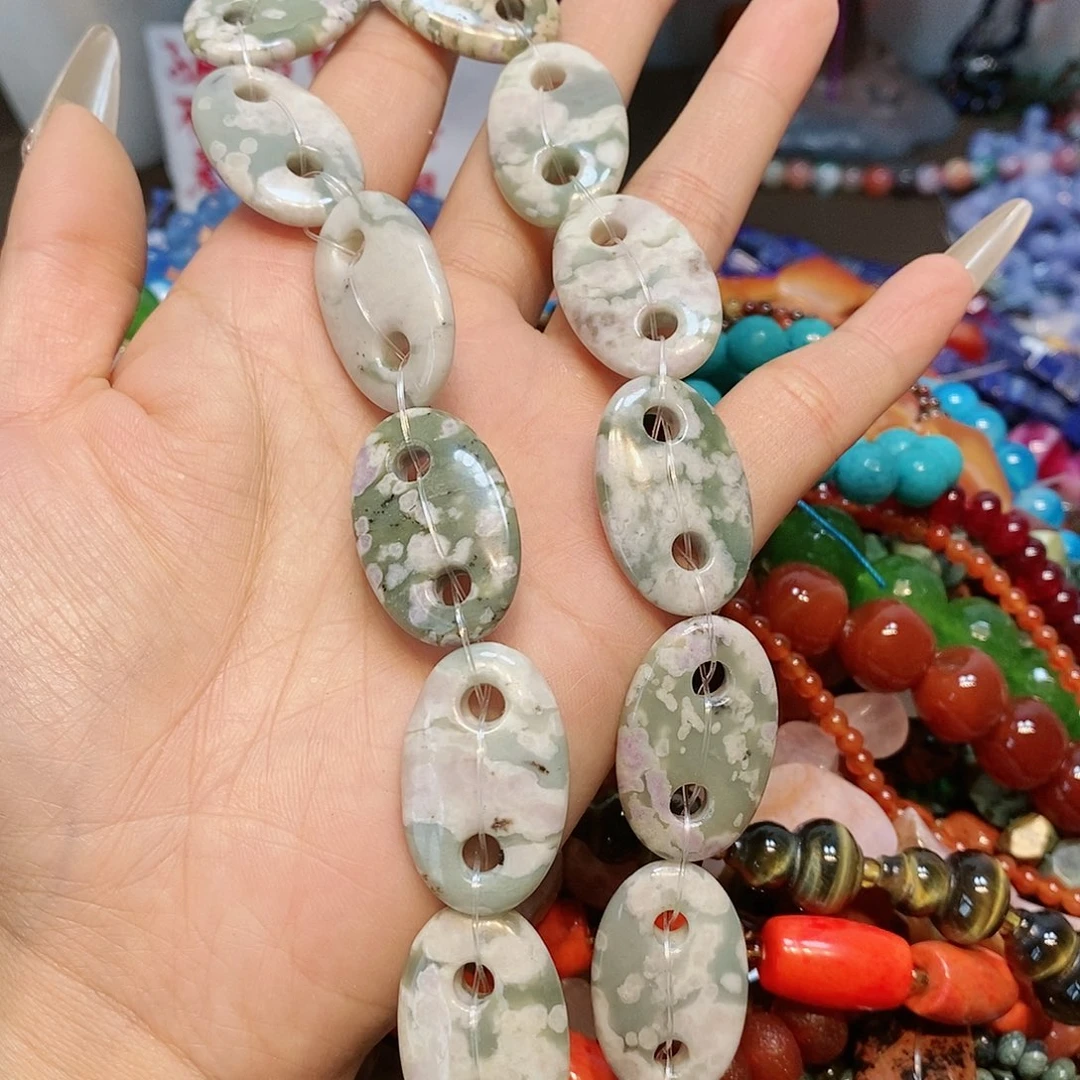 散珠玛瑙/玉髓天然石猪鼻孔一条