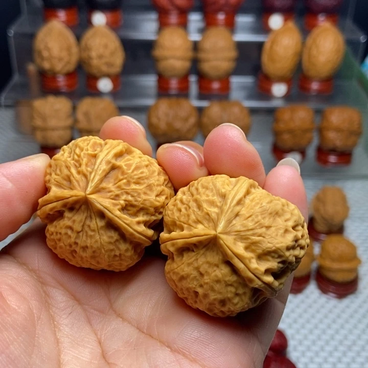 怪***）文玩核桃把件金三角12