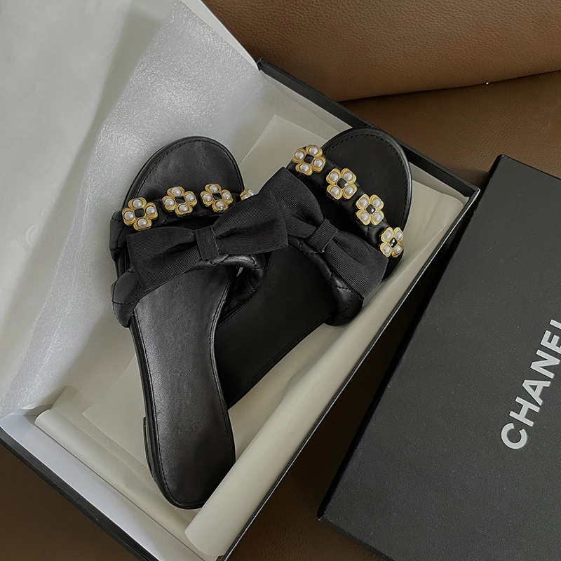 【稥风蝴蝶结拖鞋】羊皮 立体珍珠花朵一字拖外穿平底凉拖 MS232008