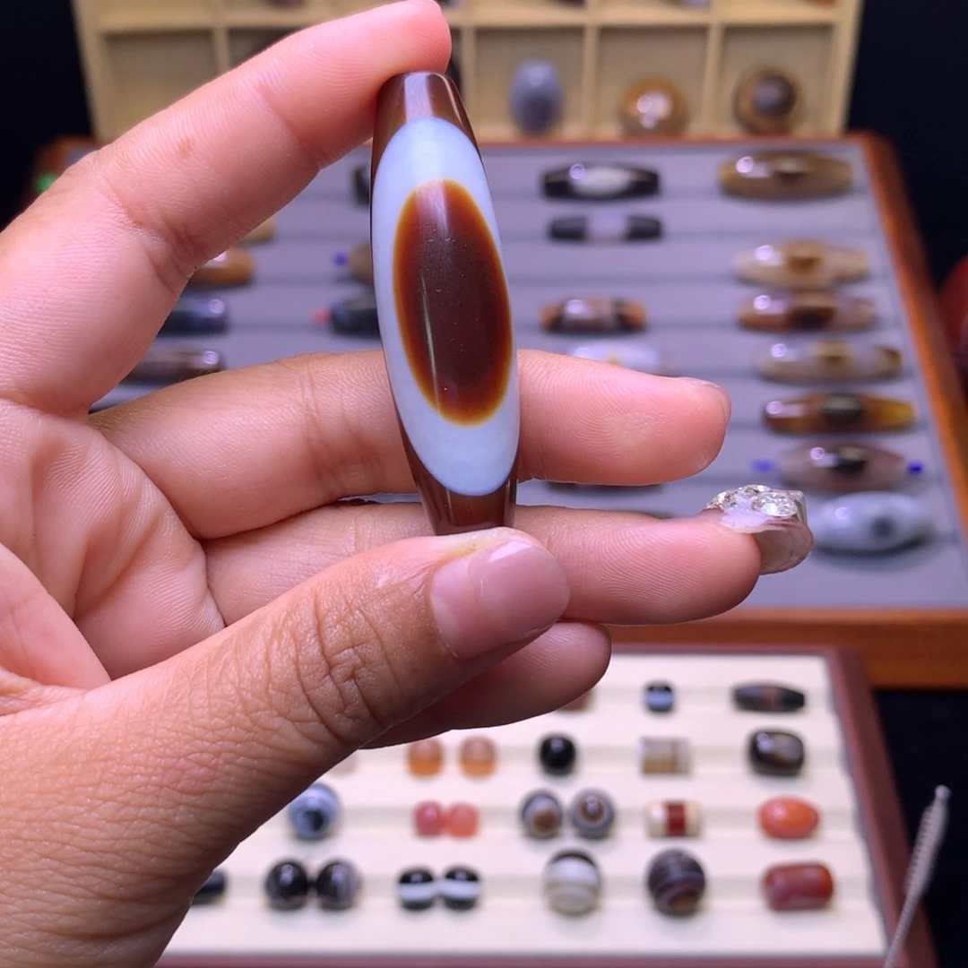 佳***制玛瑙/玉髓颈饰未镶嵌