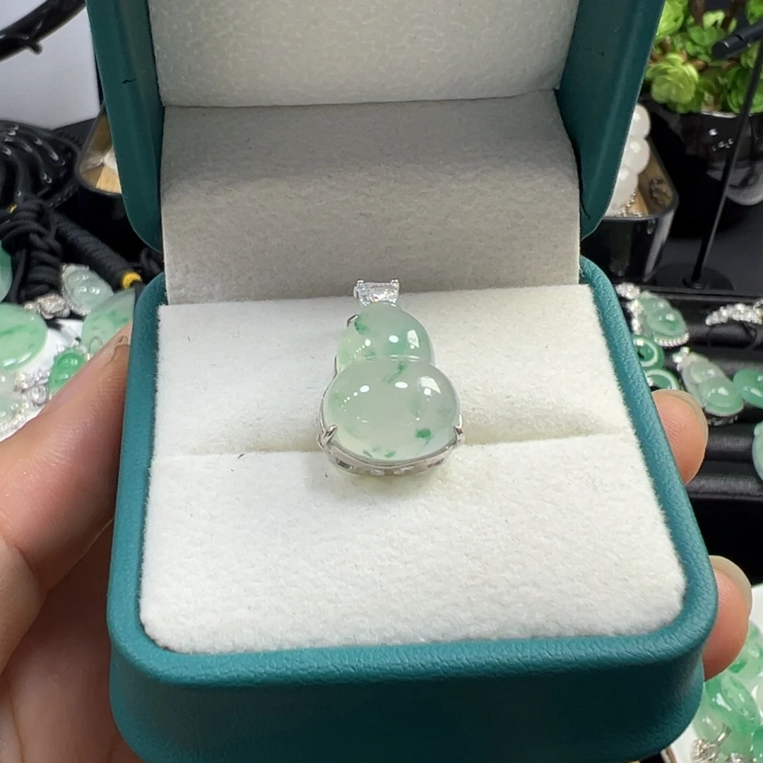 石英质玉银S925镶嵌颈饰