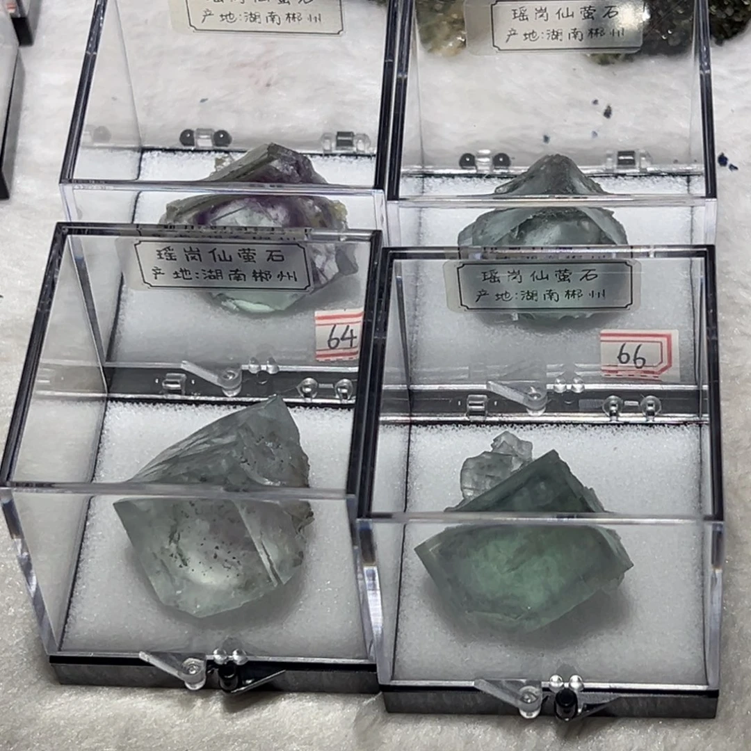 呼***噜有机玻璃五厘米盒子