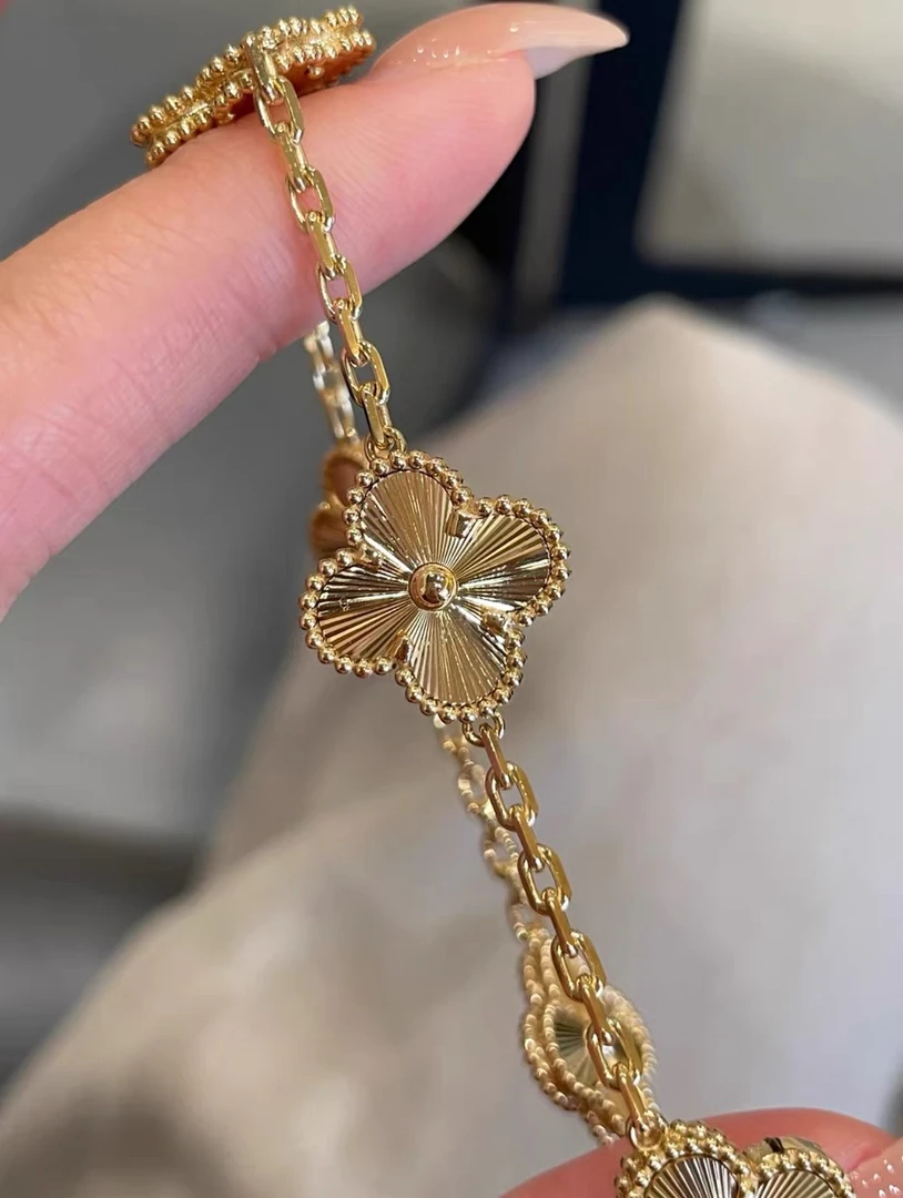 铜合金手链 黄金色镭射五花手链链子首饰高级四叶草经典手链