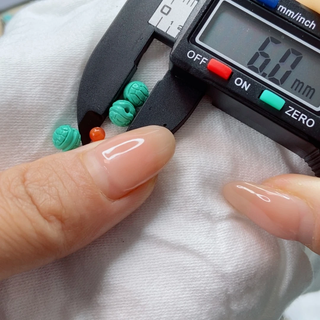 未镶嵌南红玛瑙珠宝奇石