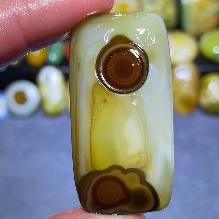 玛瑙/玉髓未镶嵌珠宝奇石