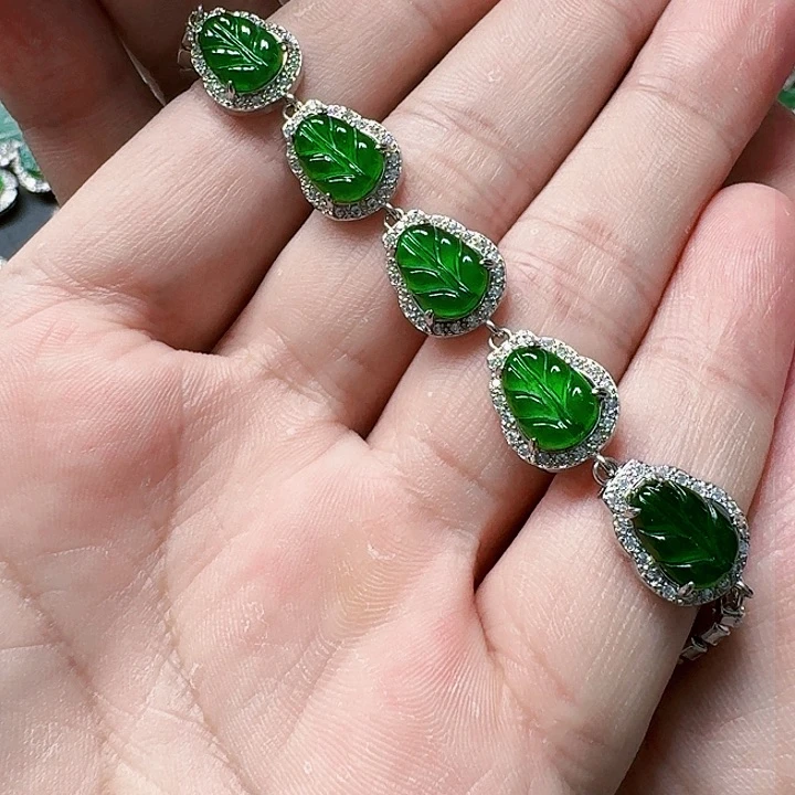 翡翠颈饰未镶嵌天然A货翡翠放漏